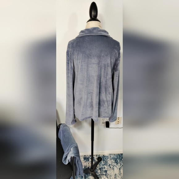 Calvin Klein Women's V-Neck Sweater in Slate - Picture 5 of 11